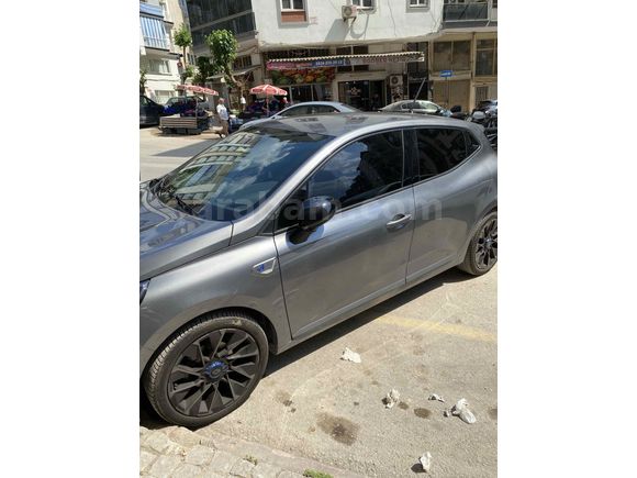 Sahibinden Renault Clio 1.0 TCe Techno Esprit Alpine 2025 Model 