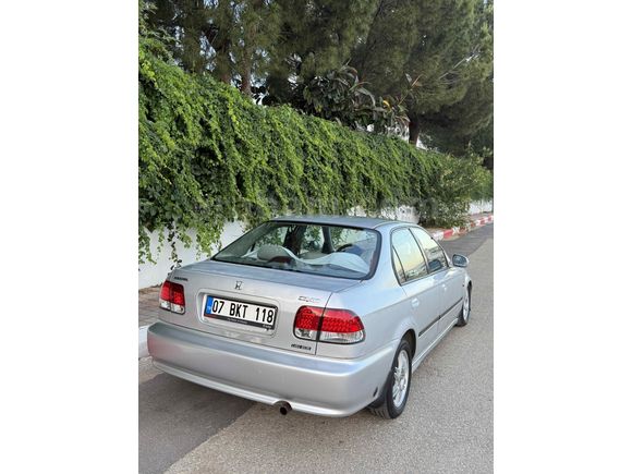 Sahibinden Honda Civic 1.6 i ES 2000 Model 
