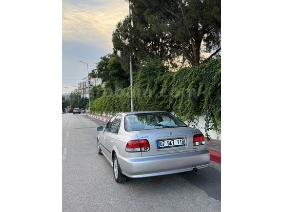 Sahibinden Honda Civic 1.6 i ES 2000 Model 
