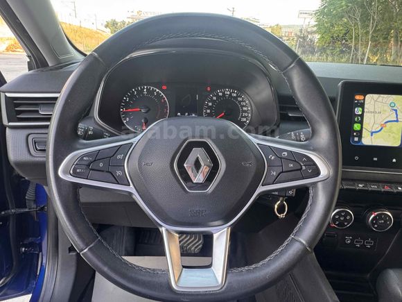 2023 / 82.000 KM /  BOYASIZ /  TOUCH / OTOMATİK/ ÖN ARKA PARK SENSÖRÜ/ SİS / APPLE  PLAY
