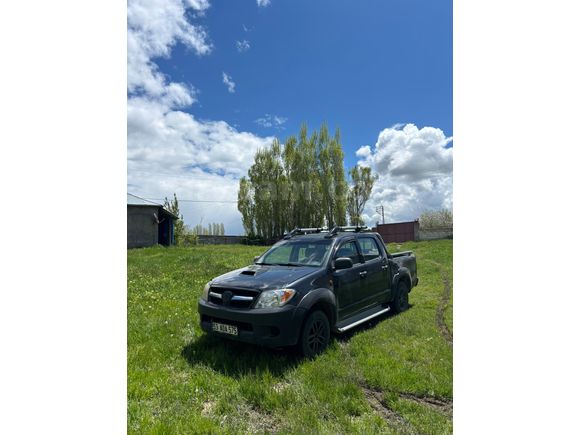 Degisensiz 2008 model Toyota Hilux