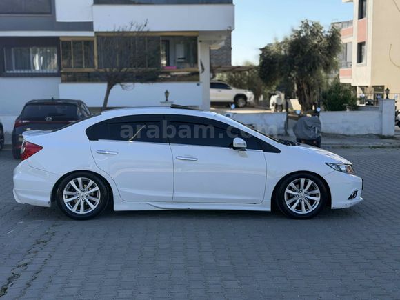 DEĞiŞENSİZ 40. YIL FB7 OTOMATİK
