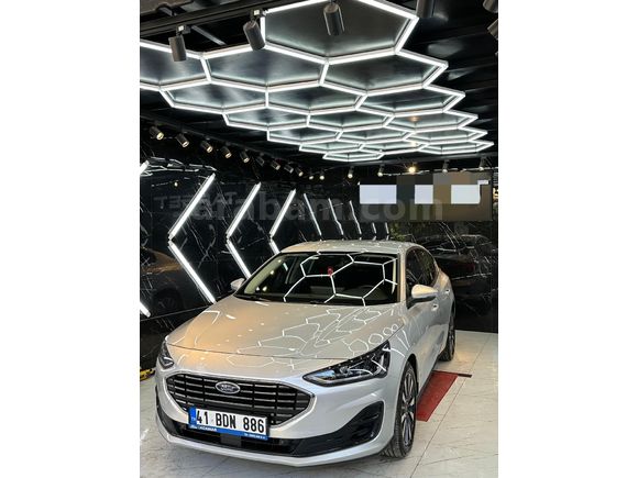 Sahibinden Ford Focus 1.5 TDCi Titanium X 2025 Model  500 km Gri (metalik)