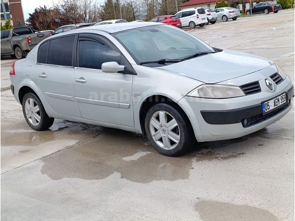 Sahibinden Renault Megane 1.6 Authentique 2004 Model 