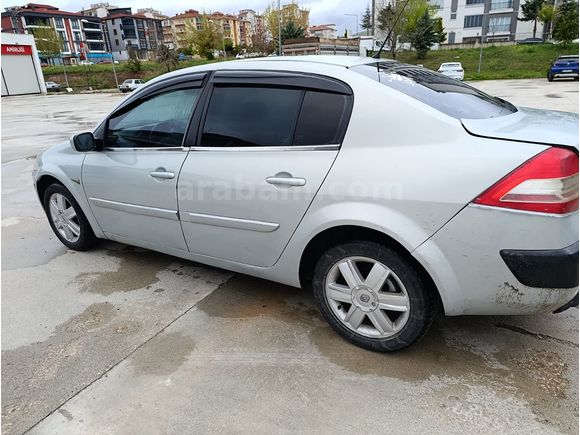 Sahibinden Renault Megane 1.6 Authentique 2004 Model 