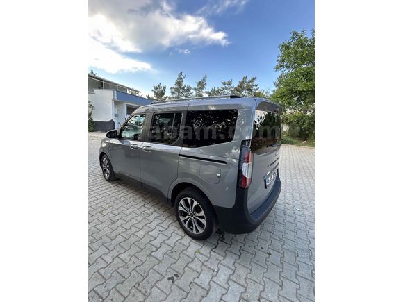 Sahibinden Ford Tourneo Courier 1.5 EcoBlue Titanium 2025 Model 