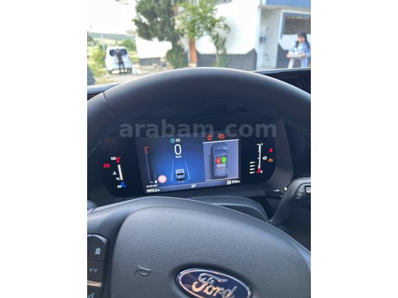 Sahibinden Ford Tourneo Courier 1.5 EcoBlue Titanium 2025 Model 
