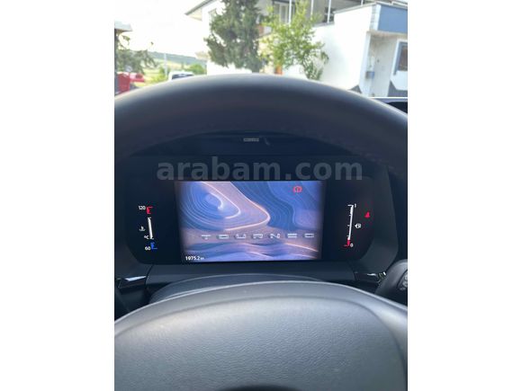 Sahibinden Ford Tourneo Courier 1.5 EcoBlue Titanium 2025 Model 