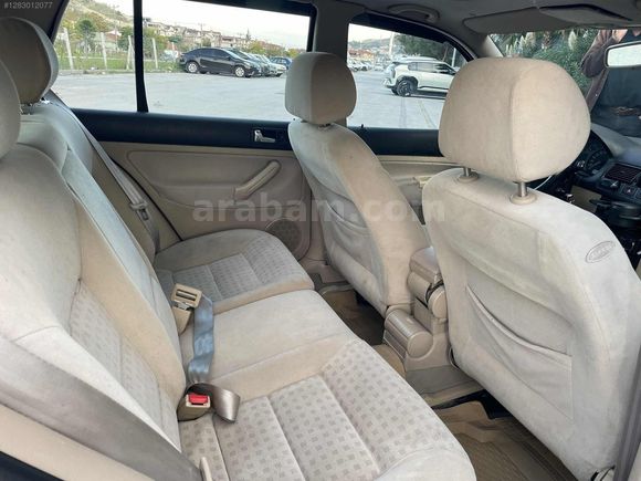 SEV MOTORSDAN/2001 GOLF/SUNROFF/DİGİTAL KLİMA/DEĞİŞENSİZ