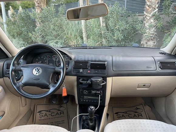 SEV MOTORSDAN/2001 GOLF/SUNROFF/DİGİTAL KLİMA/DEĞİŞENSİZ