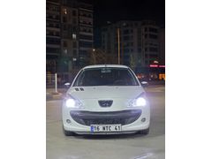 Sahibinden Peugeot 206+ 1.4 HDi Urban Move 2012 Model