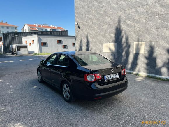 CAREMİ'DEN 2009 1.6 102HP LPGLİ 249BİN KMDE SINIF JETTA !!!