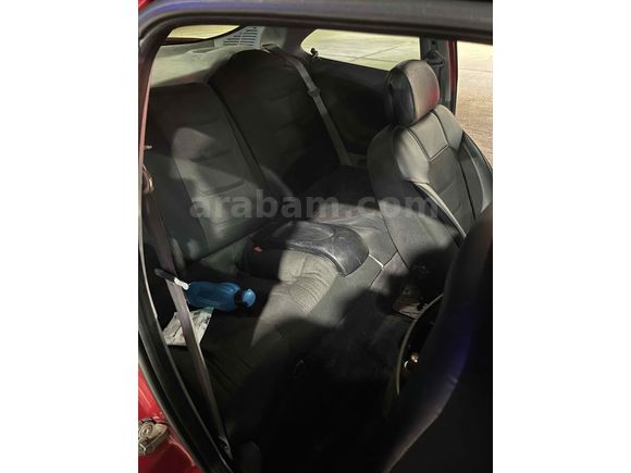 Sahibinden Renault Megane 1.6 Coupe Privilege 2000 Model 
