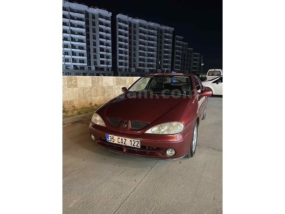 Sahibinden Renault Megane 1.6 Coupe Privilege 2000 Model 