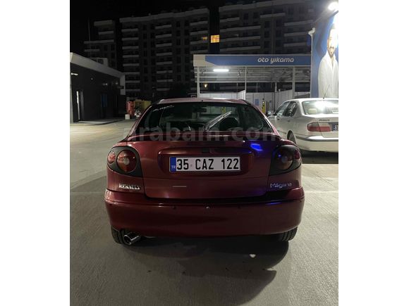 Sahibinden Renault Megane 1.6 Coupe Privilege 2000 Model 