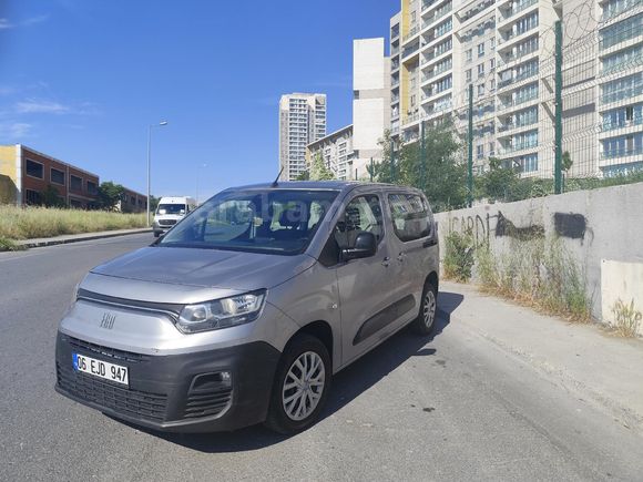 Sahibinden Fiat Doblo Combi 1.5 BlueHDi Easy 2024 Model