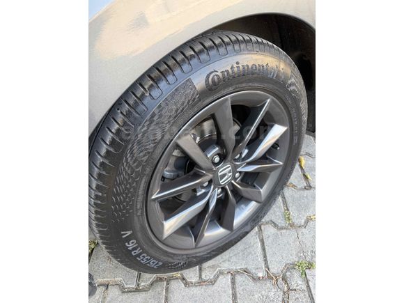2020 MODEL HONDA CİVİC  HATASIZ BOYASIZZ