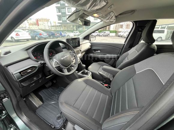 SUR OTO-2 2025 //DACİA// SANDERO 1.0//EXPRESSİON PAKET OTOMATİK