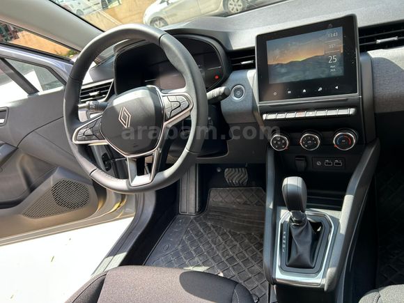 Sahibinden Renault Clio 1.0 TCe Evolution 2025 Model