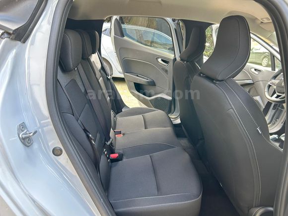 Sahibinden Renault Clio 1.0 TCe Evolution 2025 Model