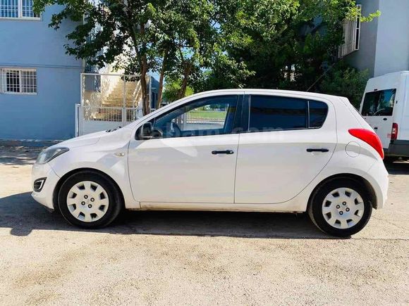 Sahibinden Hyundai i20 1.4 CRDi Jump 2013 Model 