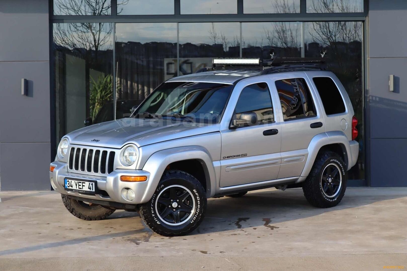 KUZEY GROUP'TAN 2005 95.000 KMDE JEEP CHEROKEE 3.7 LİMİTED 210HP 5