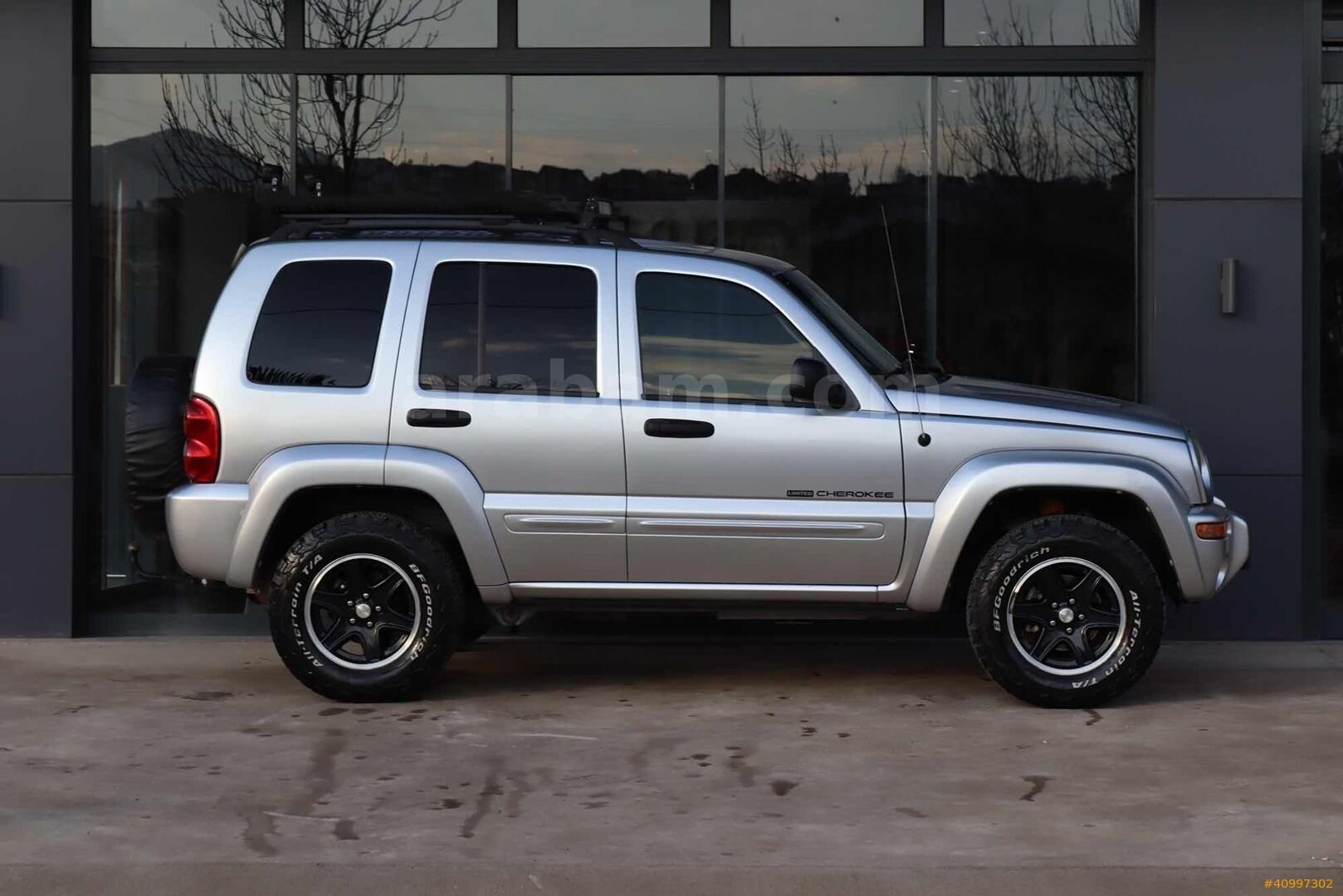 KUZEY GROUP'TAN 2005 95.000 KMDE JEEP CHEROKEE 3.7 LİMİTED 210HP 6