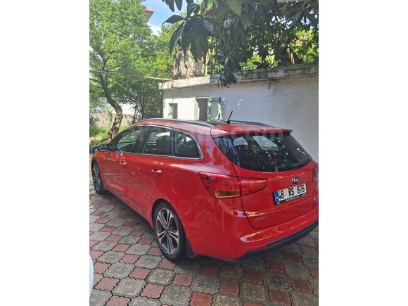 Sahibinden Kia Ceed 1.6 CRDi Concept Plus SW 2017 Model