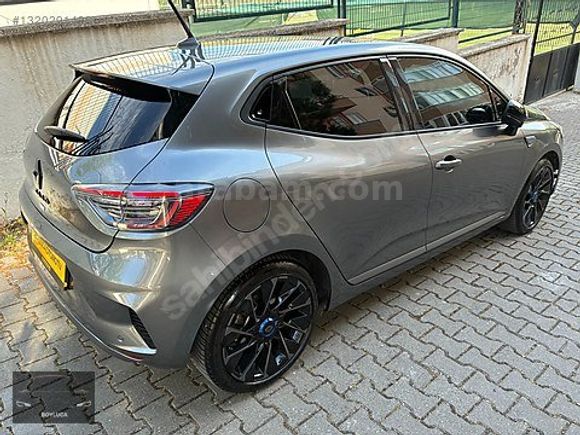 HATASIZ 2025 RENAULT CLİO 1.0 TECHNO ESPRİT ALPİNE X-TRONİC GSR2