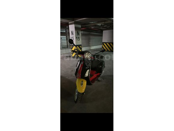 Sahibinden Vespa Primavera 150 Disney Mickey Mouse Özel Seri