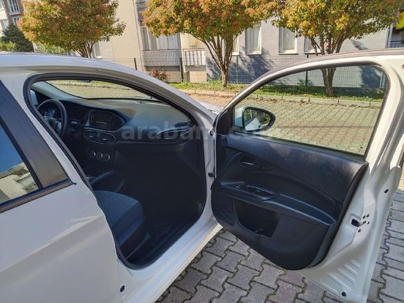 Sahibinden Fiat Egea 1.4 Fire Easy 2023 Model