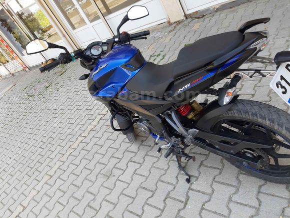 Sahibinden Bajaj Pulsar 160 NS  
HASARSIZ KAYITSIZ TEMİZ 