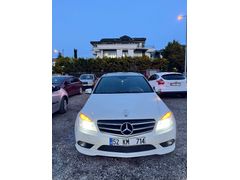 Sahibinden bakımları yapılmış  c180 AMG paket.