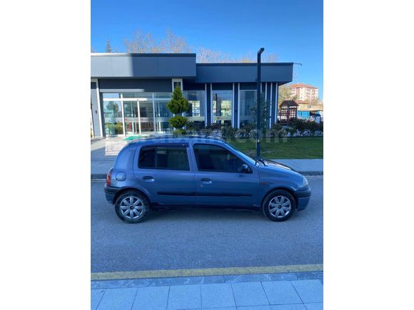Galeriden Renault Clio 1.6 RTE 2000 Model Ankara