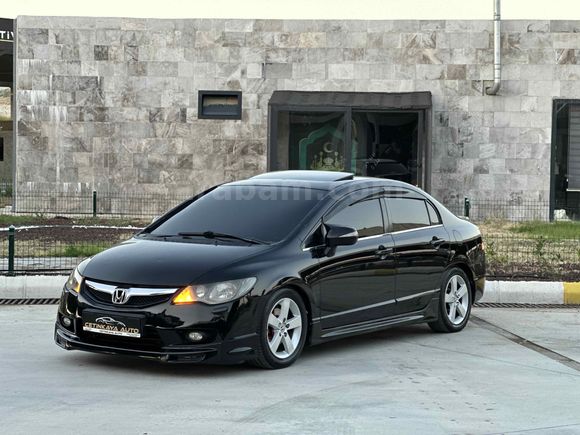 Galeriden Honda Civic 1.6i VTEC Elegance 2010 Model Denizli