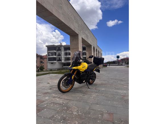 Sahibinden Suzuki V-Strom 800 DE GARAJ MOTORU