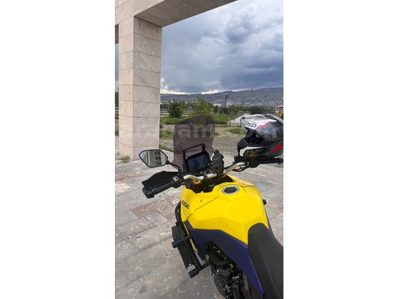 Sahibinden Suzuki V-Strom 800 DE GARAJ MOTORU