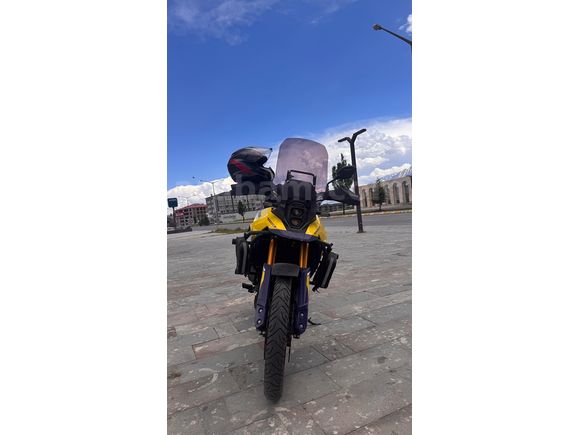 Sahibinden Suzuki V-Strom 800 DE GARAJ MOTORU