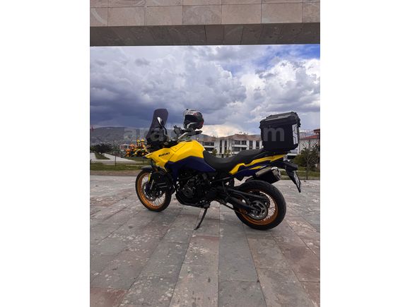 Sahibinden Suzuki V-Strom 800 DE GARAJ MOTORU