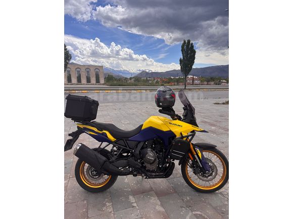 Sahibinden Suzuki V-Strom 800 DE GARAJ MOTORU
