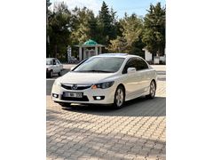 Sahibinden ORJİNAL DEGİSENSİZ BOYASIZ Honda Civic 1.6i VTEC Elegance 2011 Model