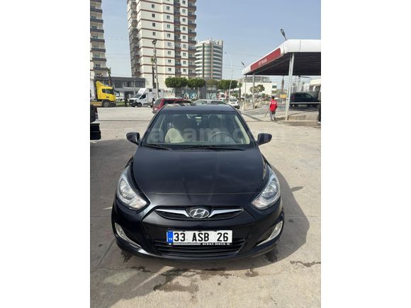 Sahibinden Hyundai Accent Blue 1.6 CRDI Mode 2014 Model