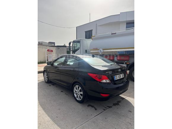 Sahibinden Hyundai Accent Blue 1.6 CRDI Mode 2014 Model