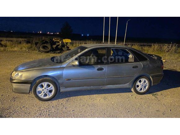 Sahibinden Renault Laguna 2.0 RXE 1998 Model 
