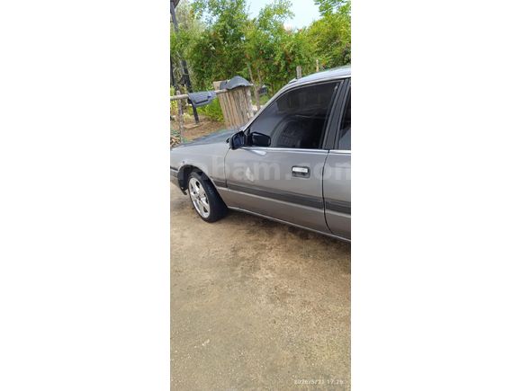 Sahibinden Mazda 626 2.0 1990 Model