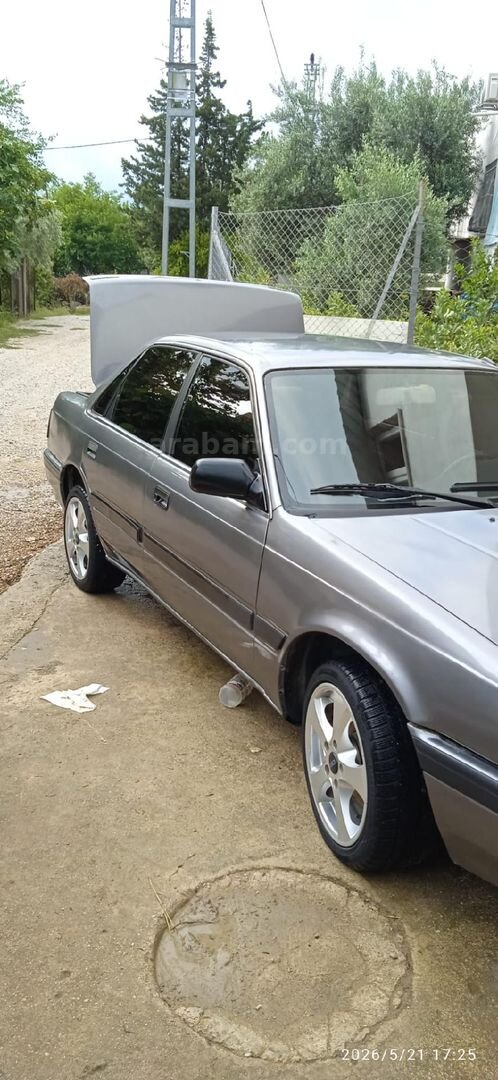 Sahibinden Mazda 626 2.0 1990 Model 6