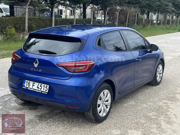 ÖZDEMİR OTOMOTİVDEN HATASIZ 45 BİN KM EKRANLI