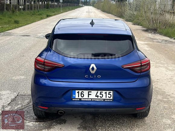 ÖZDEMİR OTOMOTİVDEN HATASIZ 45 BİN KM EKRANLI