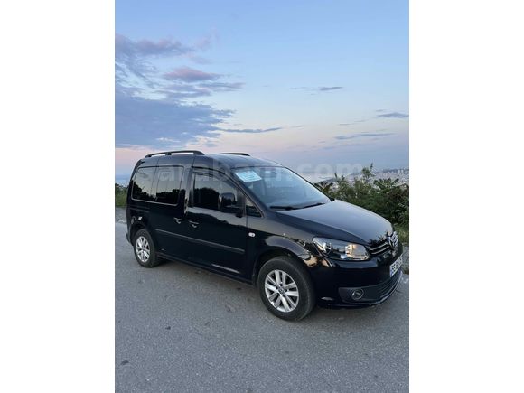 Sahibinden Volkswagen Caddy 1.6 TDI Comfortline 2013 Model otomatik 123000 km Siyah