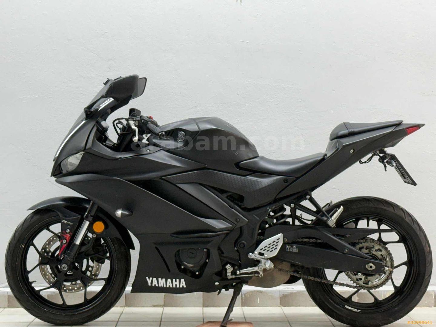 Galeriden Yamaha YZF R25 ABS 2019 Model İstanbul 21.000 km Siyah